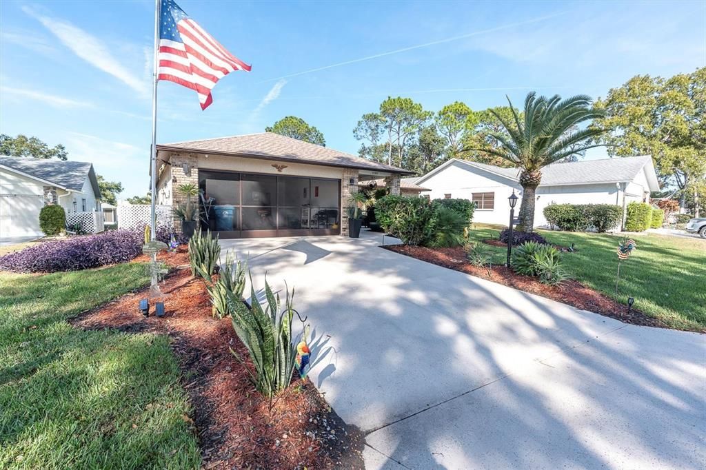 For Sale: $358,900 (2 beds, 2 baths, 1788 Square Feet)