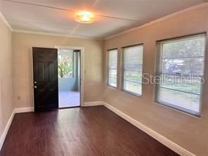 В аренду: $2,500 (3 спален, 2 ванн, 1727 Квадратных фут)