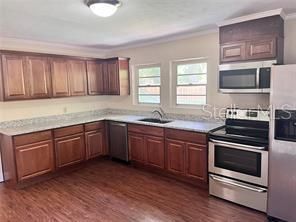 В аренду: $2,500 (3 спален, 2 ванн, 1727 Квадратных фут)