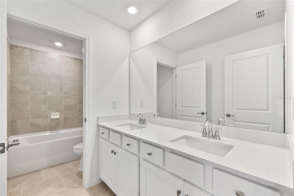 На продажу: $482,397 (4 спален, 3 ванн, 2397 Квадратных фут)