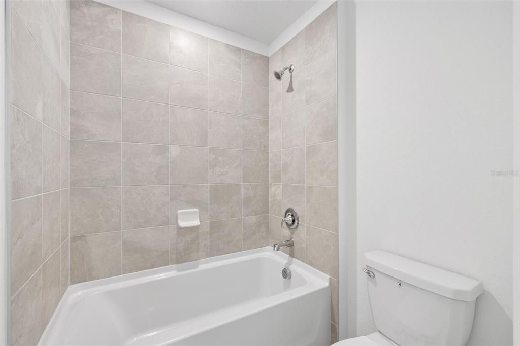 На продажу: $482,397 (4 спален, 3 ванн, 2397 Квадратных фут)