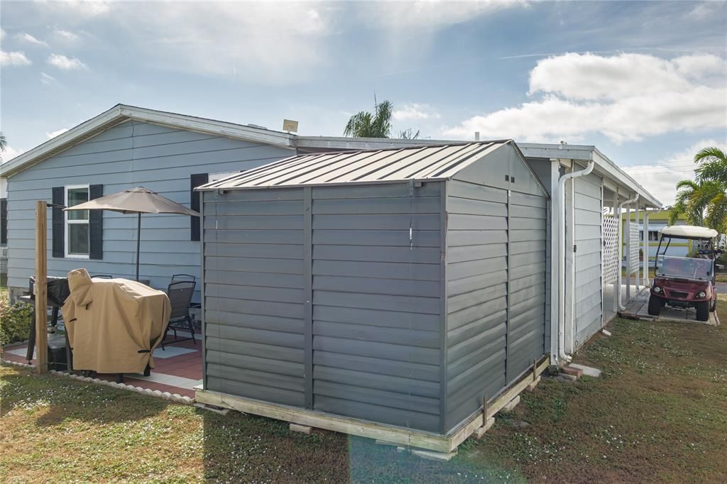 待售: $189,599 (2 贝兹, 2 浴室, 1040 平方英尺)