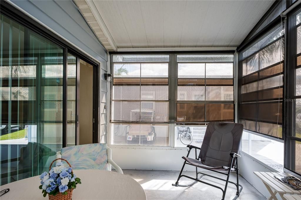 待售: $189,599 (2 贝兹, 2 浴室, 1040 平方英尺)