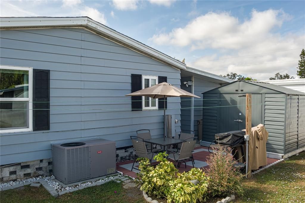 待售: $189,599 (2 贝兹, 2 浴室, 1040 平方英尺)