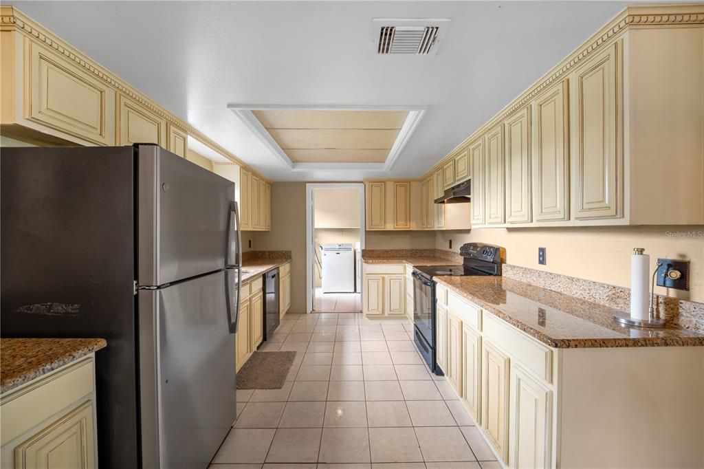 For Sale: $340,000 (3 beds, 2 baths, 1352 Square Feet)