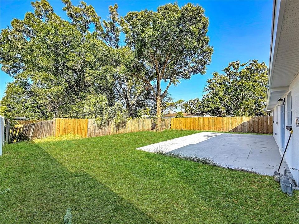 En Venta: $385,000 (4 camas, 2 baños, 1296 Pies cuadrados)