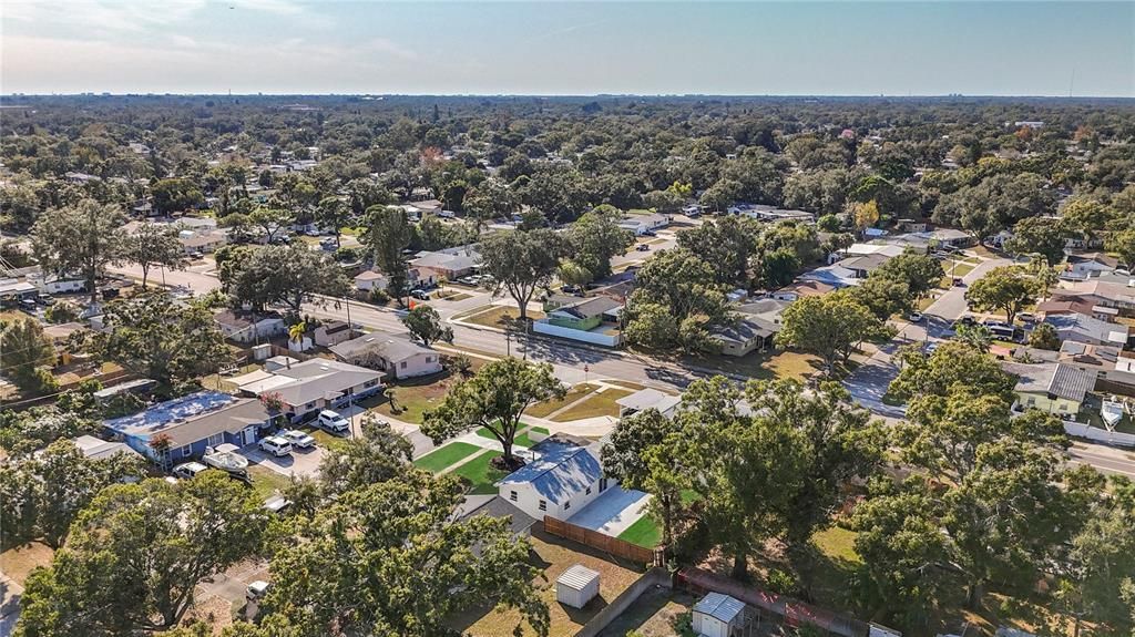 En Venta: $385,000 (4 camas, 2 baños, 1296 Pies cuadrados)