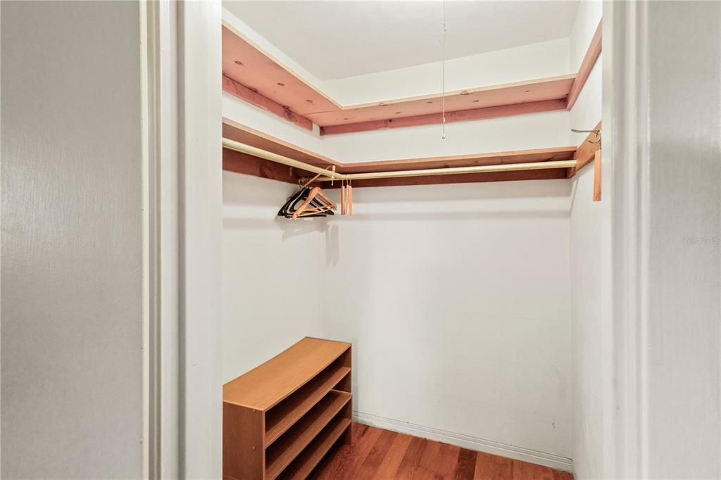 На продажу: $230,000 (3 спален, 3 ванн, 1759 Квадратных фут)