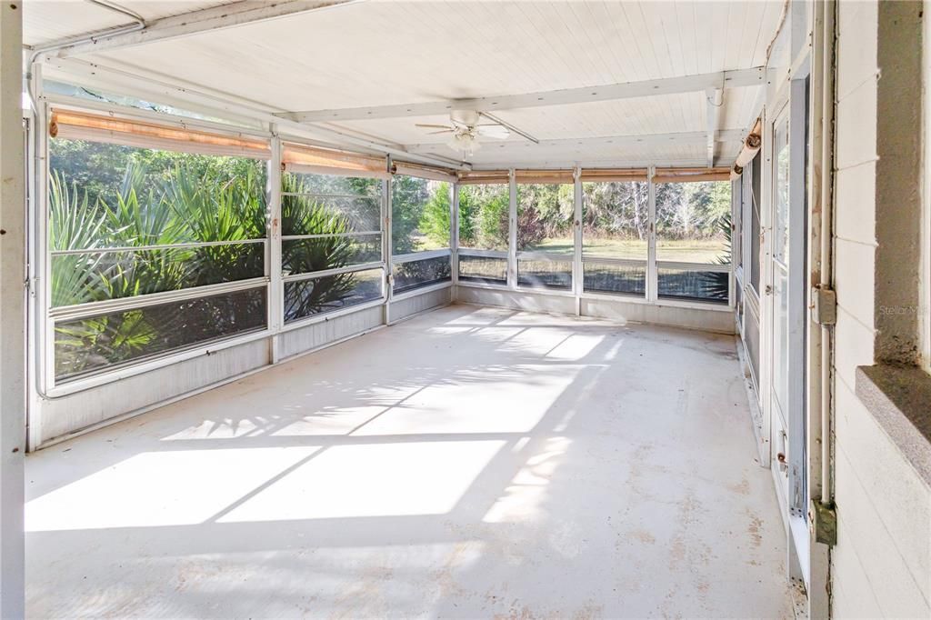 На продажу: $230,000 (3 спален, 3 ванн, 1759 Квадратных фут)