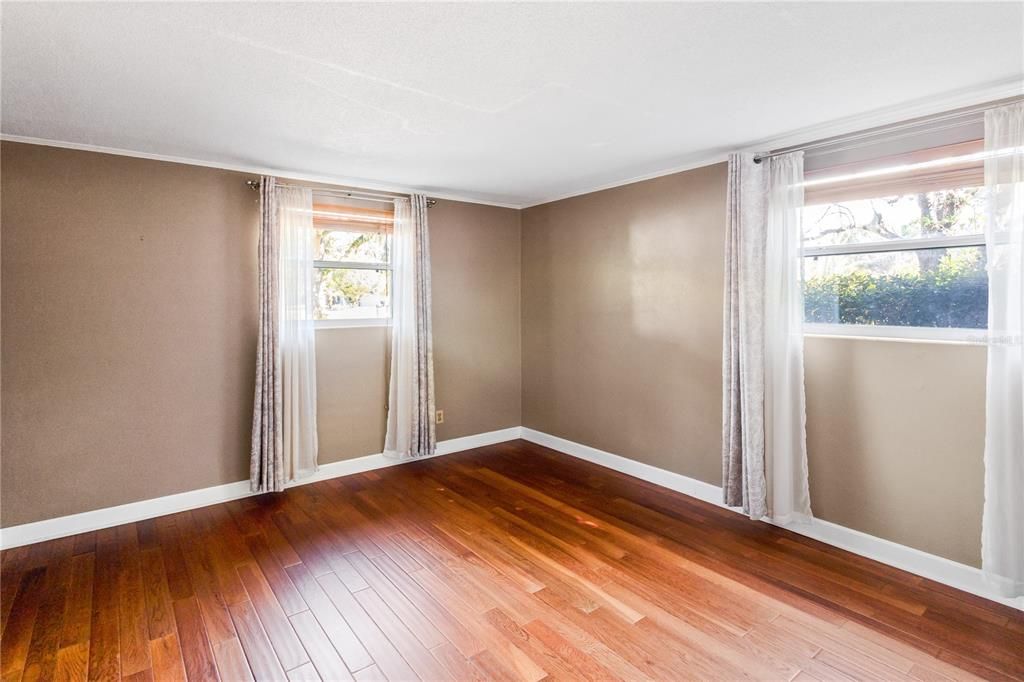 На продажу: $230,000 (3 спален, 3 ванн, 1759 Квадратных фут)