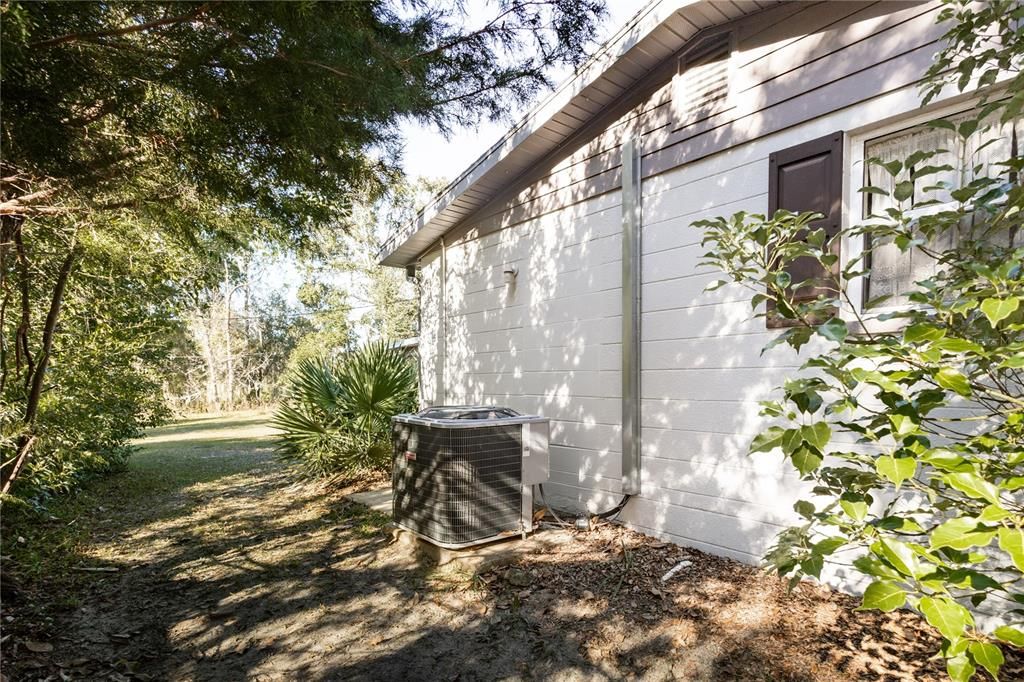 На продажу: $230,000 (3 спален, 3 ванн, 1759 Квадратных фут)