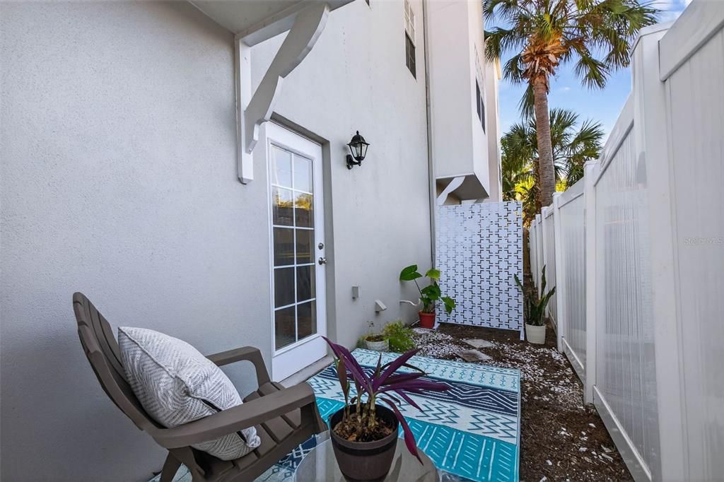 На продажу: $499,000 (2 спален, 2 ванн, 1339 Квадратных фут)