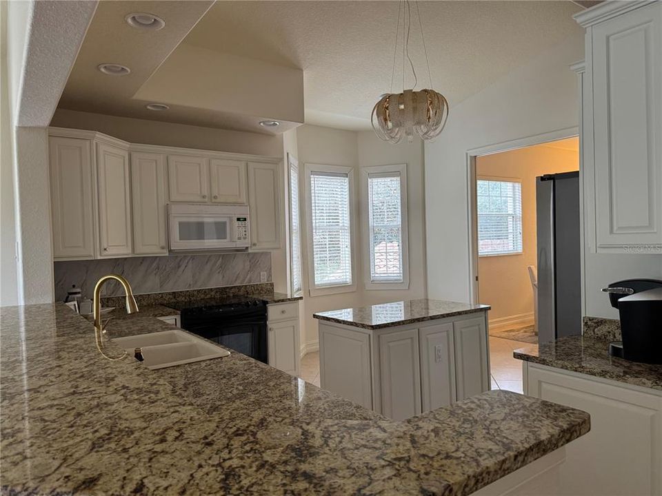 В аренду: $3,450 (3 спален, 3 ванн, 2686 Квадратных фут)