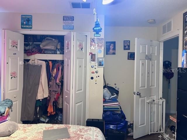 For Sale: $349,999 (2 beds, 2 baths, 1644 Square Feet)