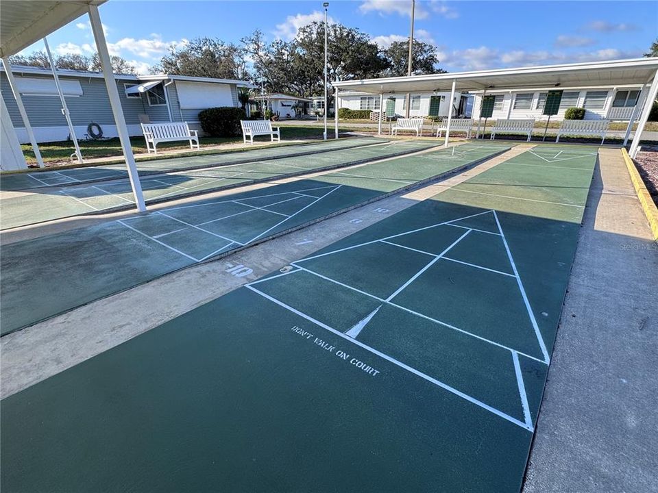 For Sale: $80,000 (2 beds, 1 baths, 864 Square Feet)