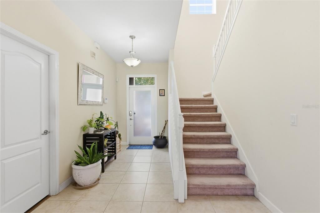 待售: $355,000 (5 贝兹, 3 浴室, 2320 平方英尺)