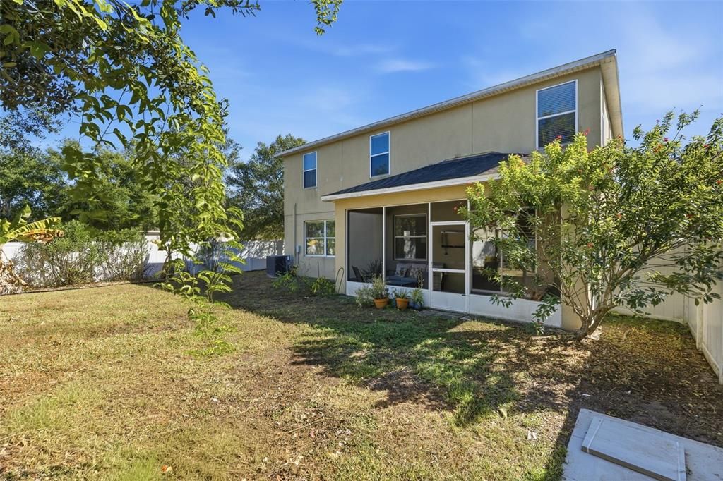 待售: $355,000 (5 贝兹, 3 浴室, 2320 平方英尺)