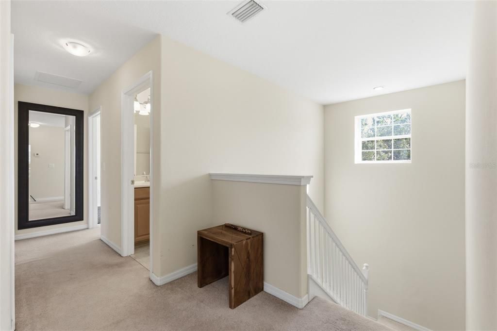 待售: $355,000 (5 贝兹, 3 浴室, 2320 平方英尺)