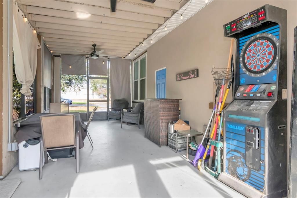 For Sale: $374,900 (3 beds, 2 baths, 1292 Square Feet)