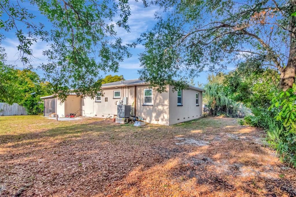 For Sale: $374,900 (3 beds, 2 baths, 1292 Square Feet)