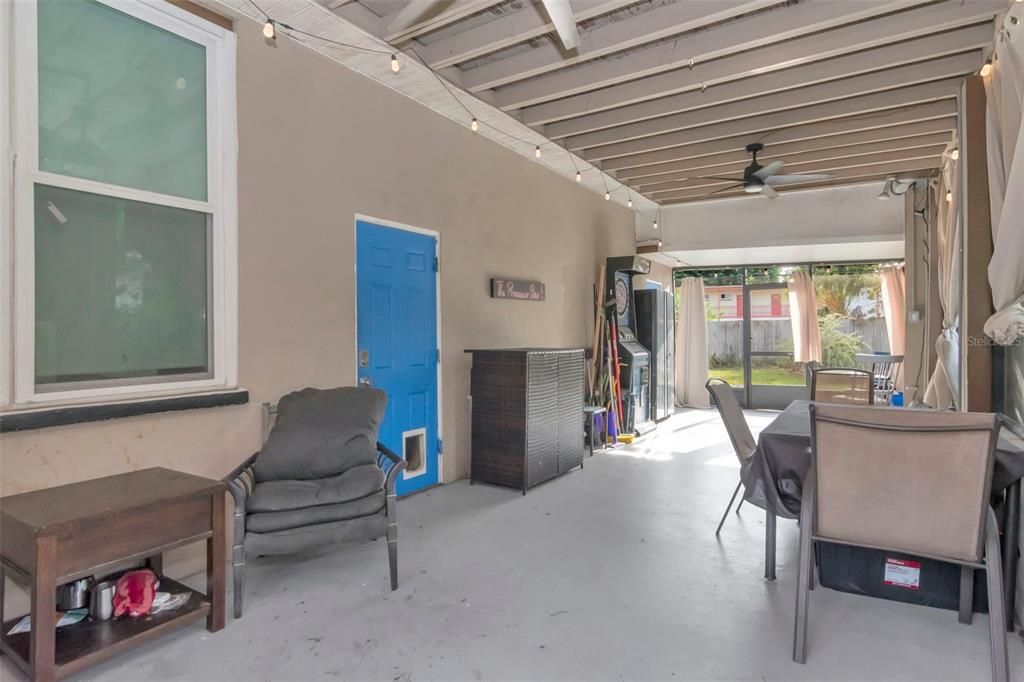 For Sale: $374,900 (3 beds, 2 baths, 1292 Square Feet)