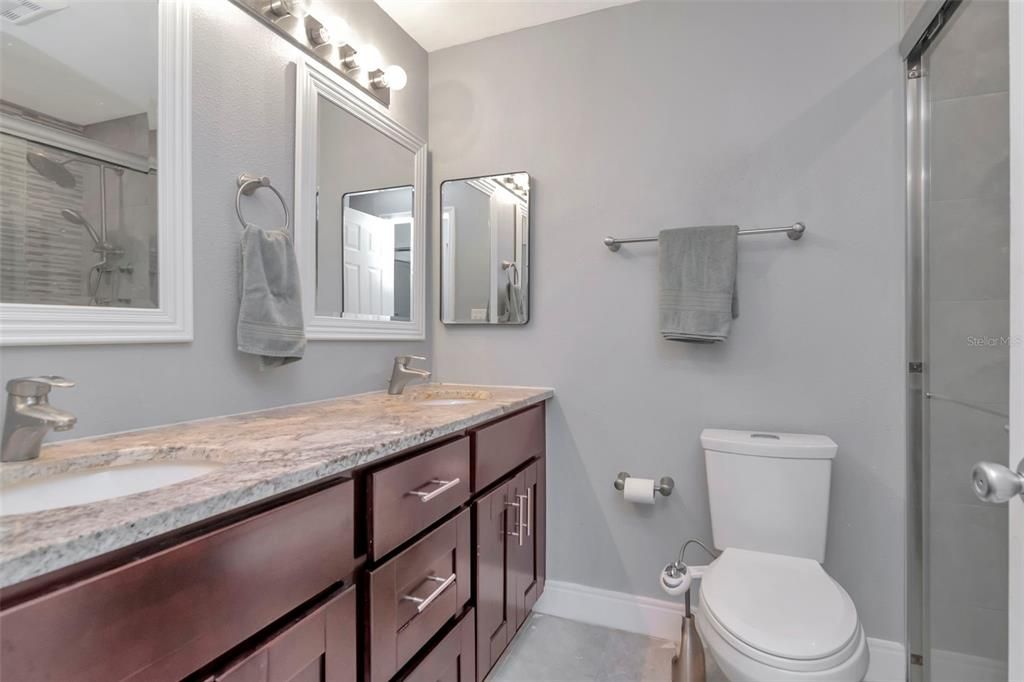 For Sale: $374,900 (3 beds, 2 baths, 1292 Square Feet)