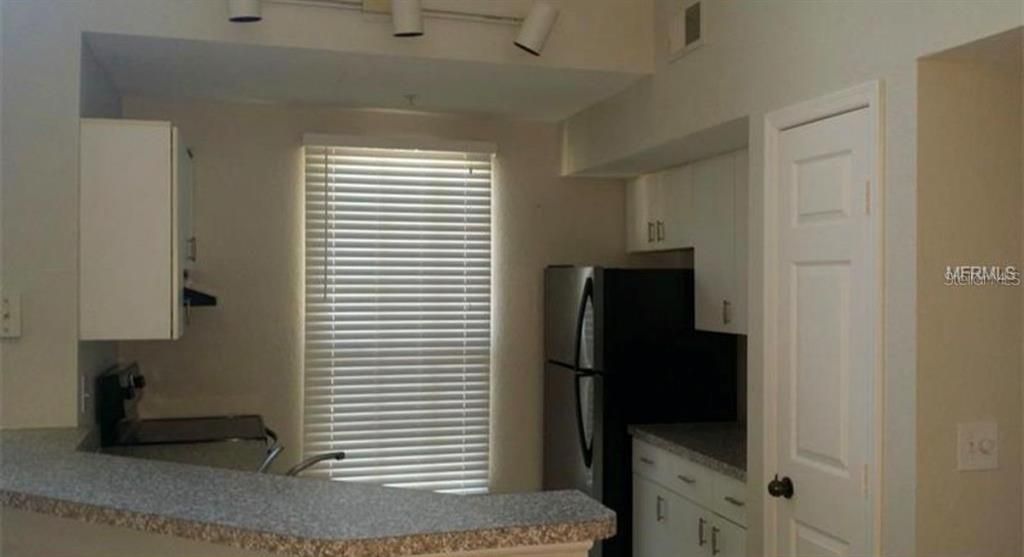 For Rent: $1,900 (2 beds, 2 baths, 1248 Square Feet)