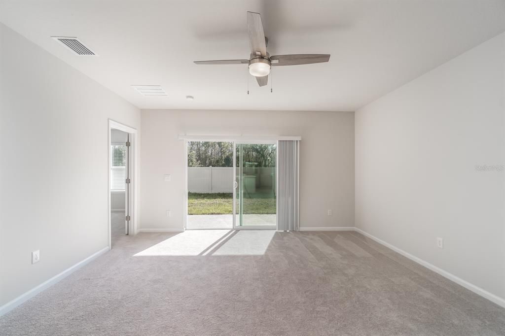 В аренду: $2,350 (4 спален, 2 ванн, 1532 Квадратных фут)