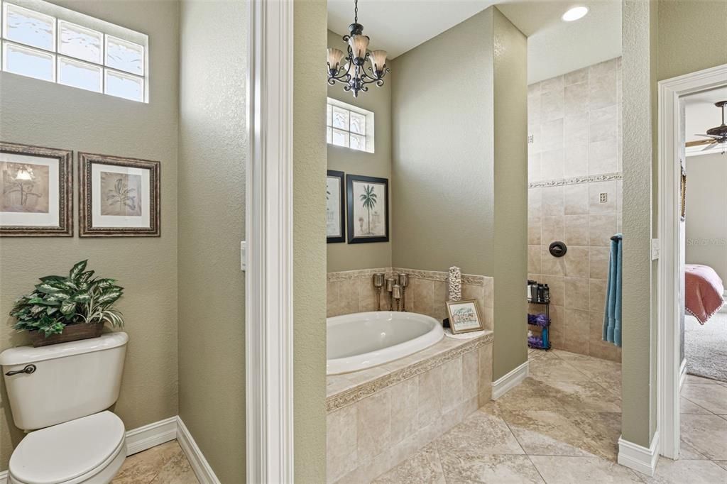 For Sale: $1,149,000 (3 beds, 2 baths, 3077 Square Feet)