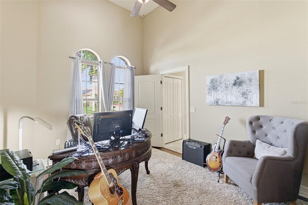 For Sale: $1,149,000 (3 beds, 2 baths, 3077 Square Feet)