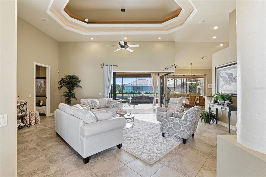 For Sale: $1,149,000 (3 beds, 2 baths, 3077 Square Feet)