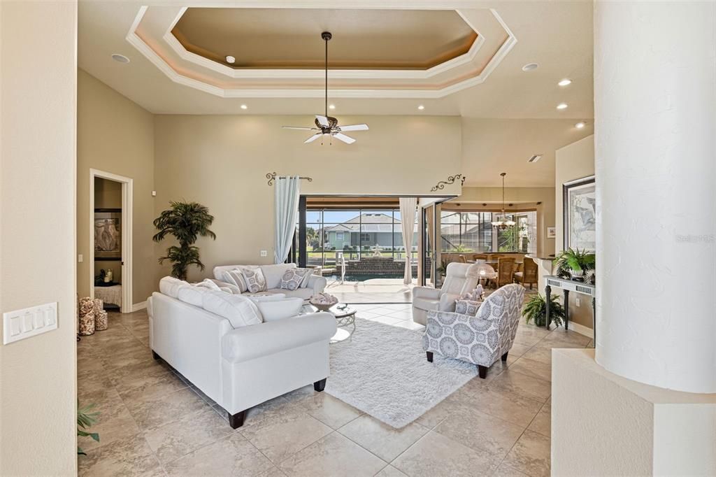 For Sale: $1,149,000 (3 beds, 2 baths, 3077 Square Feet)