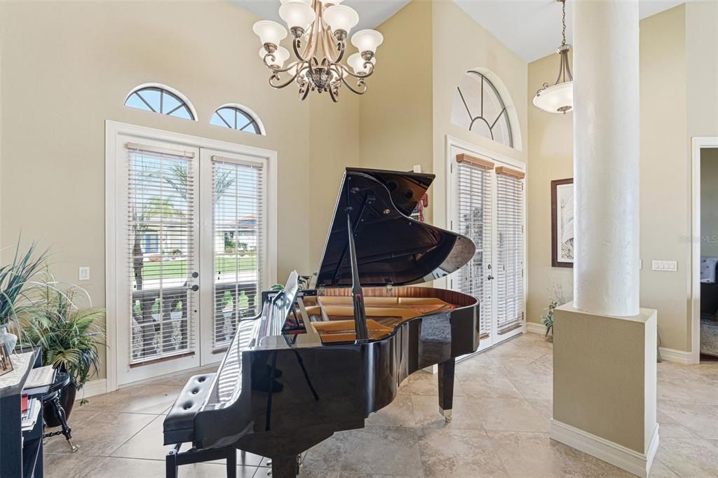 For Sale: $1,149,000 (3 beds, 2 baths, 3077 Square Feet)