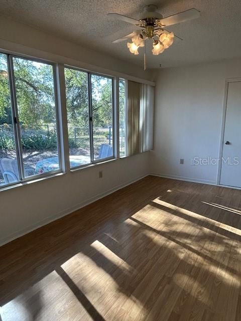 待售: $214,900 (2 贝兹, 2 浴室, 1432 平方英尺)