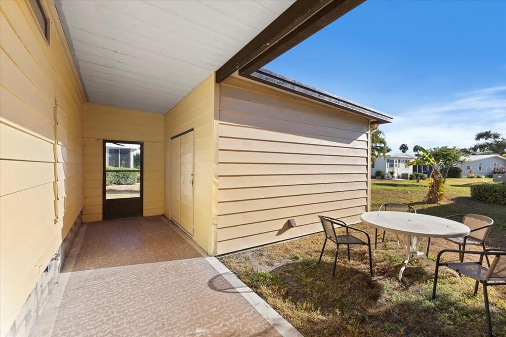 For Sale: $195,000 (2 beds, 2 baths, 1456 Square Feet)