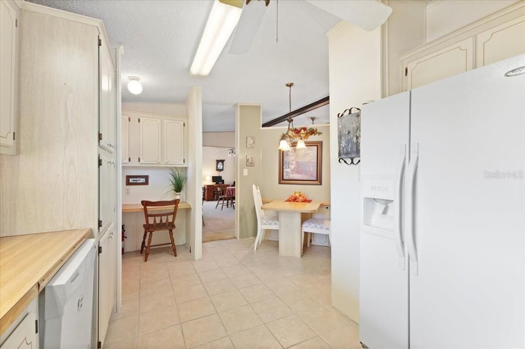 For Sale: $195,000 (2 beds, 2 baths, 1456 Square Feet)