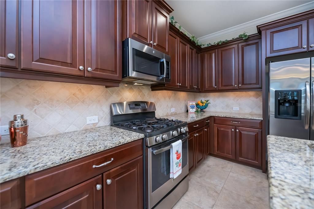 For Sale: $334,900 (2 beds, 2 baths, 1532 Square Feet)