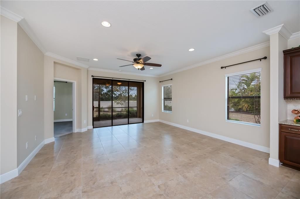 For Sale: $334,900 (2 beds, 2 baths, 1532 Square Feet)