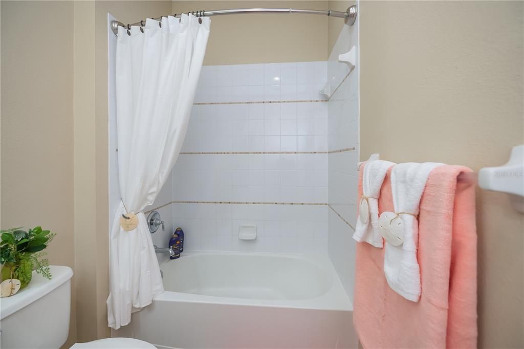 For Sale: $334,900 (2 beds, 2 baths, 1532 Square Feet)