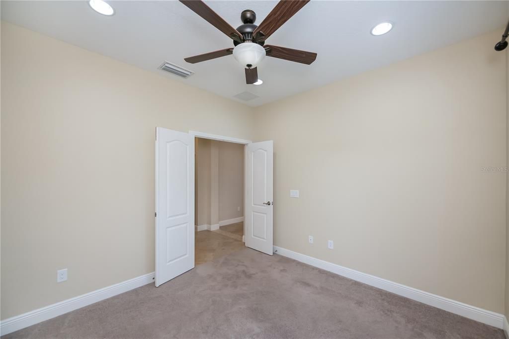 For Sale: $334,900 (2 beds, 2 baths, 1532 Square Feet)