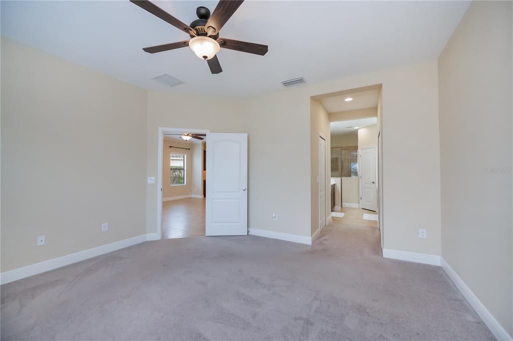 For Sale: $334,900 (2 beds, 2 baths, 1532 Square Feet)