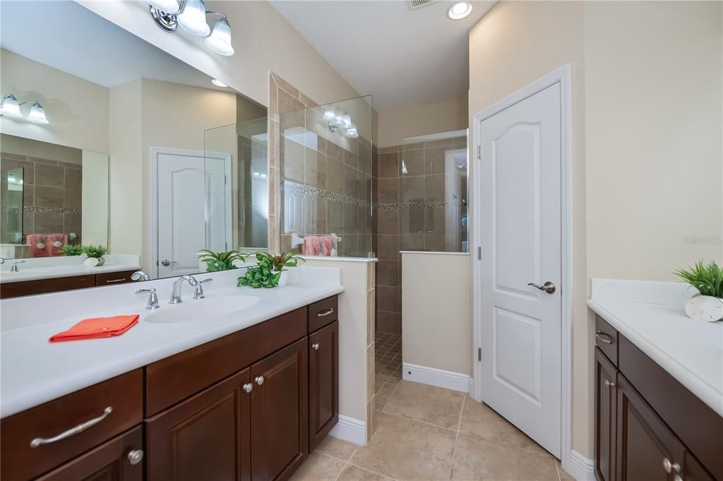 For Sale: $334,900 (2 beds, 2 baths, 1532 Square Feet)