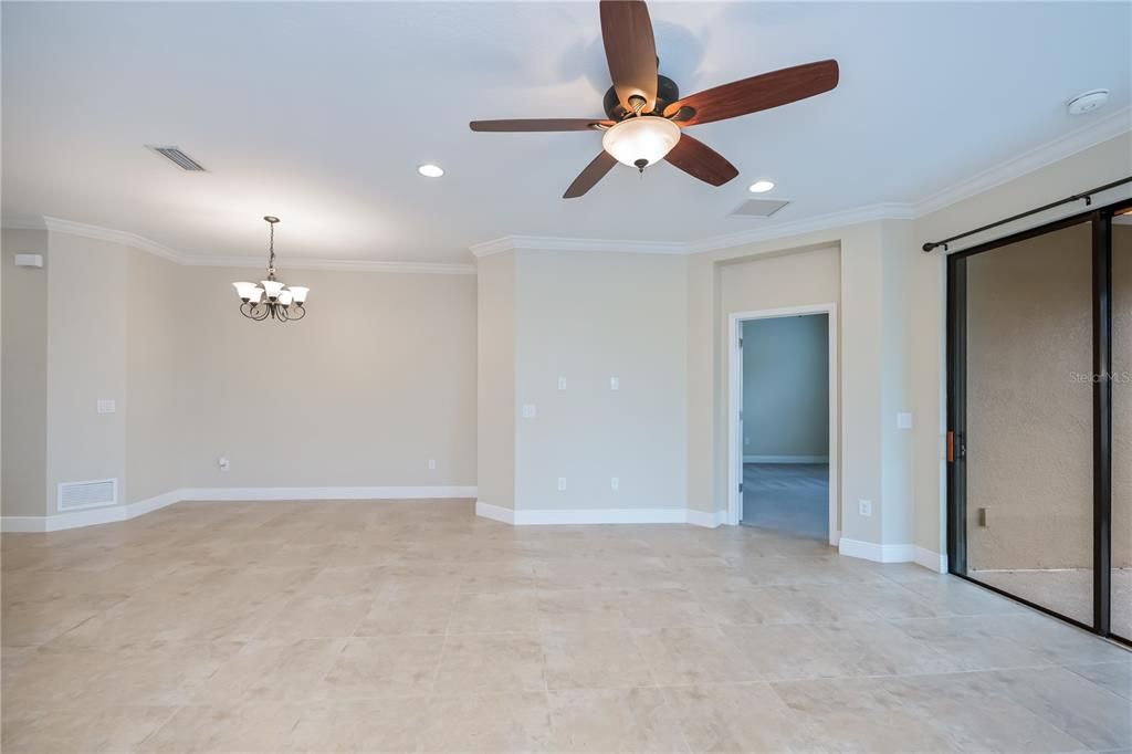 For Sale: $334,900 (2 beds, 2 baths, 1532 Square Feet)
