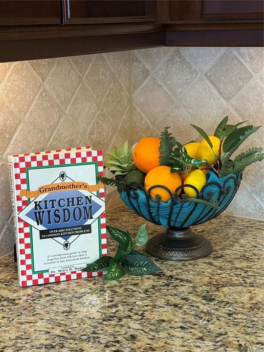 For Sale: $334,900 (2 beds, 2 baths, 1532 Square Feet)