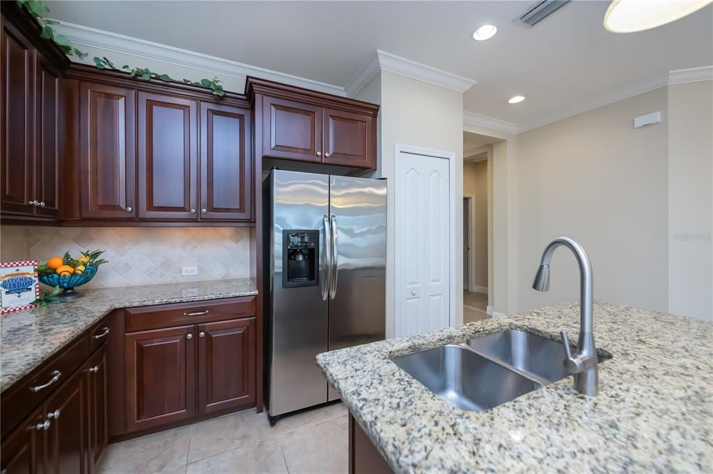 For Sale: $334,900 (2 beds, 2 baths, 1532 Square Feet)