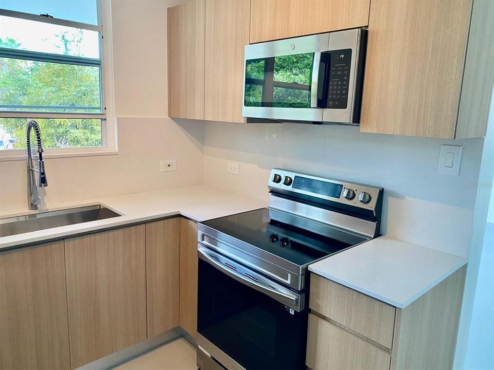 В аренду: $2,500 (3 спален, 2 ванн, 1260 Квадратных фут)