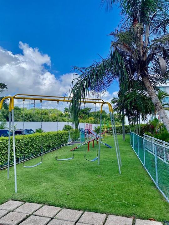 В аренду: $2,500 (3 спален, 2 ванн, 1260 Квадратных фут)