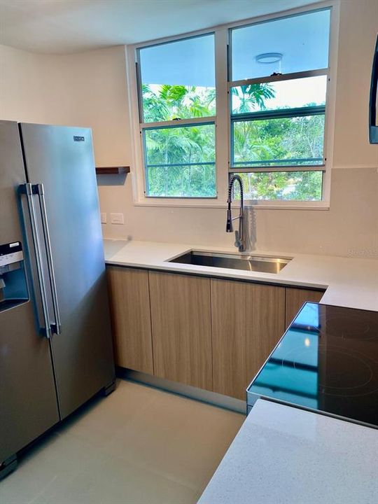 В аренду: $2,500 (3 спален, 2 ванн, 1260 Квадратных фут)