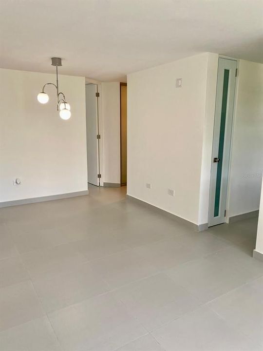 В аренду: $2,500 (3 спален, 2 ванн, 1260 Квадратных фут)