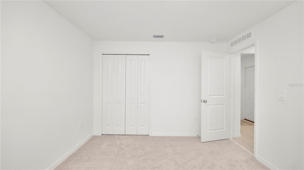 待售: $345,000 (4 贝兹, 3 浴室, 2174 平方英尺)